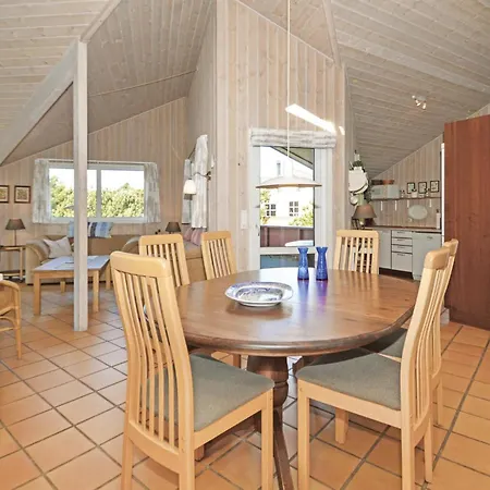 Dom wakacyjny Cozy In With Kitchen *